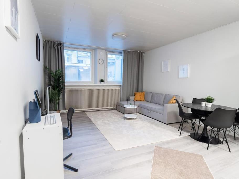 Cozy Roomy Studio Flat Next To Tram Stop @ Kallio Хельсинки Экстерьер фото